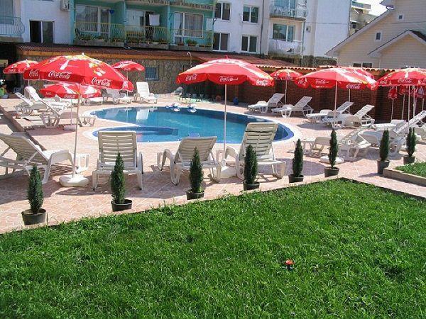 Complex Laguna-Kantardzhiev Primorsko Ngoại thất bức ảnh